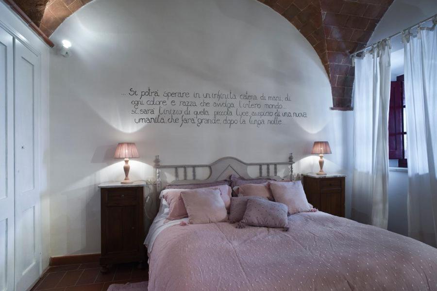 Agriturismo Santa Vittoria Volterra Eksteriør billede