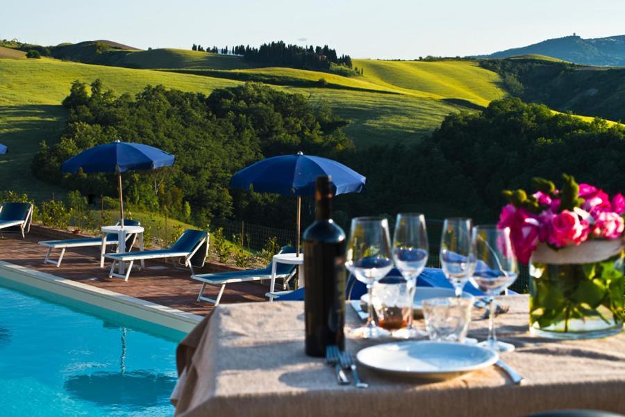 Agriturismo Santa Vittoria Volterra Eksteriør billede